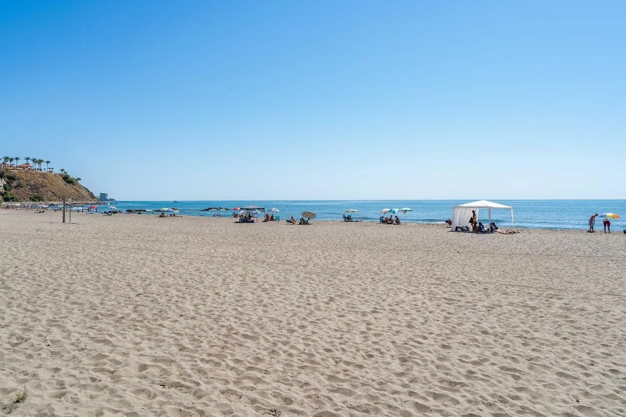 Apartment Sun Coast Benalmadena -- Superb Studio With 4 Pools, Gardens & Breakfast